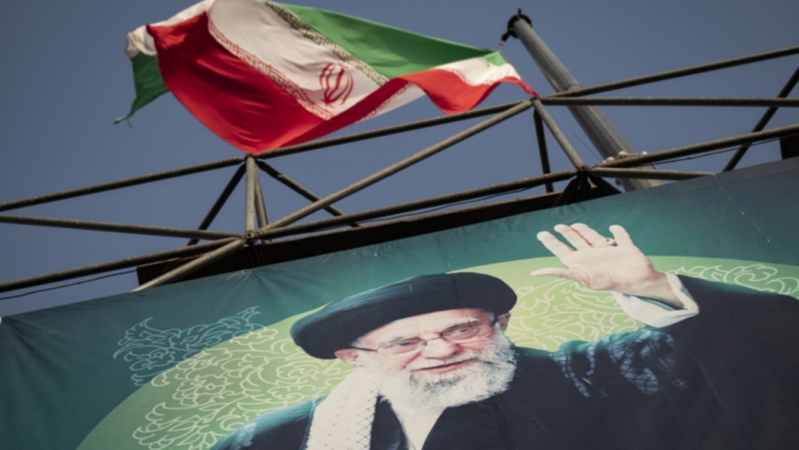 Погребалната церемония за аятолах Хаменей беше отложена, съобщи иранската държавна телевизия