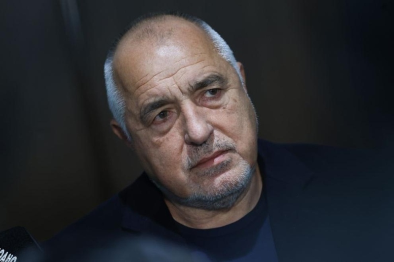 Борисов: Румен Радев го играе малко като цар