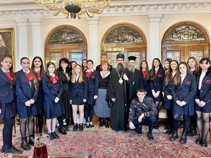 Патриархът към ученици от Гоце Делчев: Вярата дава утеха и сила в трудни моменти