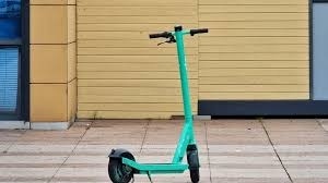 Установиха 12-годишния виновник, блъснал момиче с тротинетка в Перник