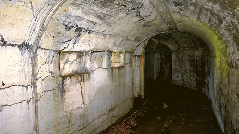 Три са големите бомбоубежища в Пиринско - в Петрич, Сандански и Благоевград