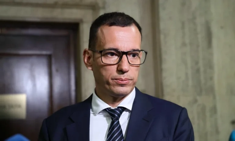 Свалиха банковата тайна: Кметът на София Васил Терзиев е сред най-големите дарители на “Петрохан”