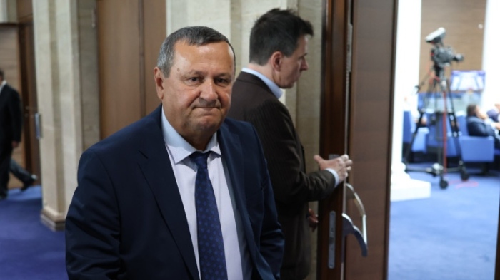 Министър Хасан Адемов идва в Благоевград заради вота в социалните домове