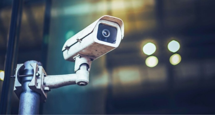 Рецидивист повреди камера за видеонаблюдение в Ихтиман