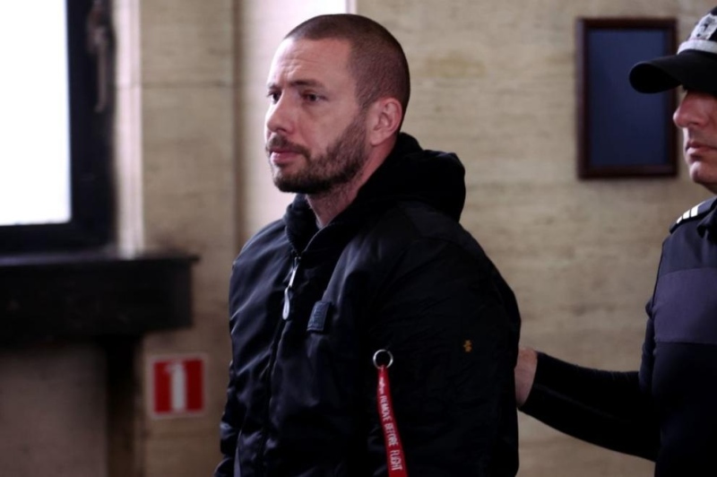 Оставиха в ареста служетеля на ГДБОП, обвинен в искане на подкуп