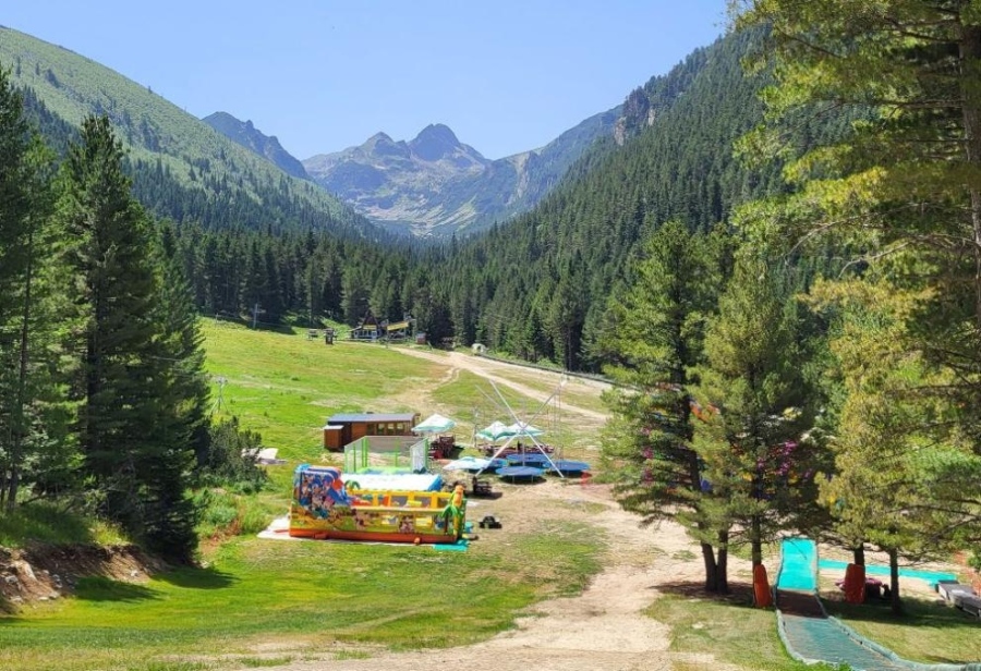 Мальовица през април: Идеално място за уединение далеч от града