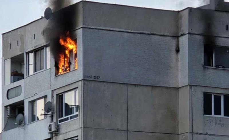 88-годишна жена пострада при пожар в апартамент в Перник