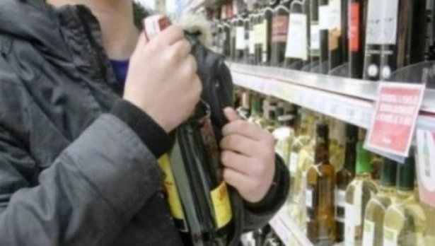 Кофти ден: Полицията спипа крадец на бутилка уиски в Дупница