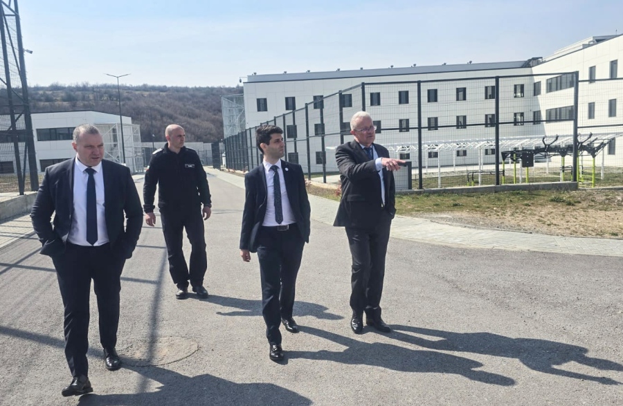 Започна първият курс за надзиратели в новия затворнически комплекс в Самораново