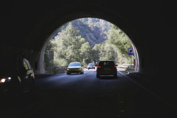 Важно за шофьорите: Ремонти променят трафика Симитли-Кресна