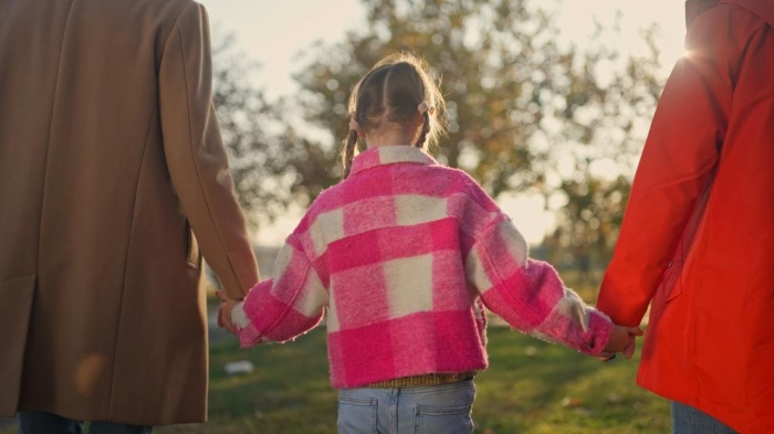 По предложение на ИТН: Всички деца ще получават добавки за Великден и Коледа от следващия бюджет