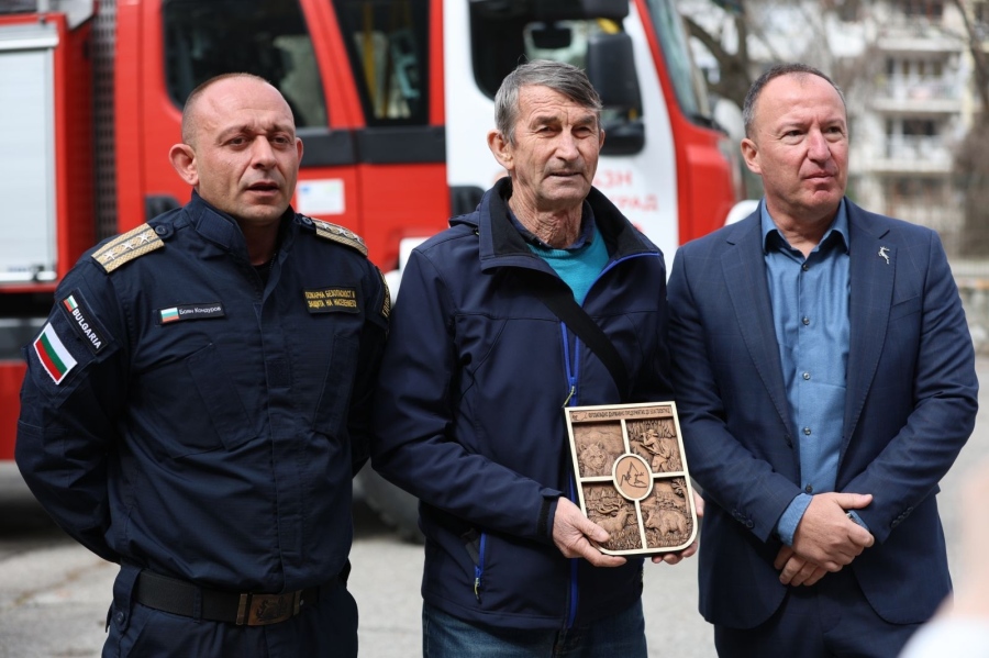 Признание в Благоевград за дългогодишния журналист Божидар Стоилов и неговите репортажи от огнената линия