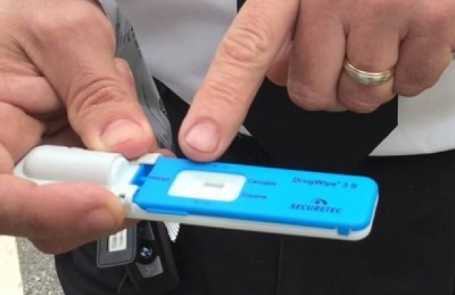 Радомирец на кокаин подкара БМВ, подпийнал столичанин се прости с шкодата си в Долна Диканя