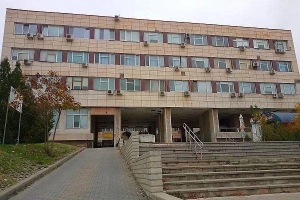 Обраха 100 евро на монети от вендинг апарат в МБАЛ-Благоевград
