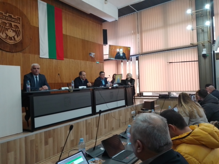 ОбС – Дупница, взема решение за изграждане на 6 къщи в зоната за отдих до парка