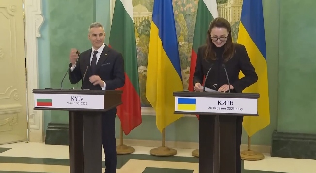 Гюров от Киев: Украйна впечатлява със сила и устойчивост, въпреки войната