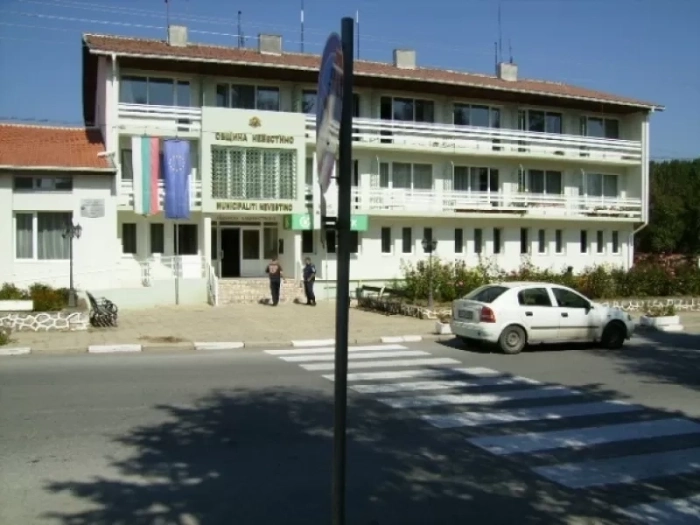 Съветниците в Невестино отказаха продажба на земеделски имоти за изграждане на магазин