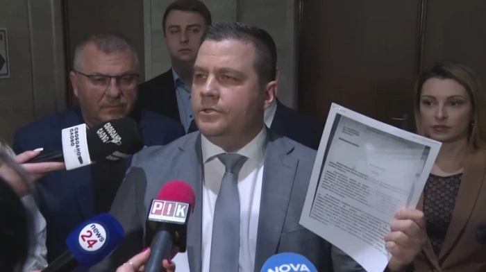 НС обсъжда решение, с което да принуди МС да прекрати споразумението с Украйна, подписано на 30 март