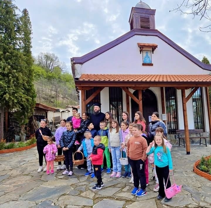 Деца ще боядисват яйца в храма „Св. Николай“ в Бобов дол