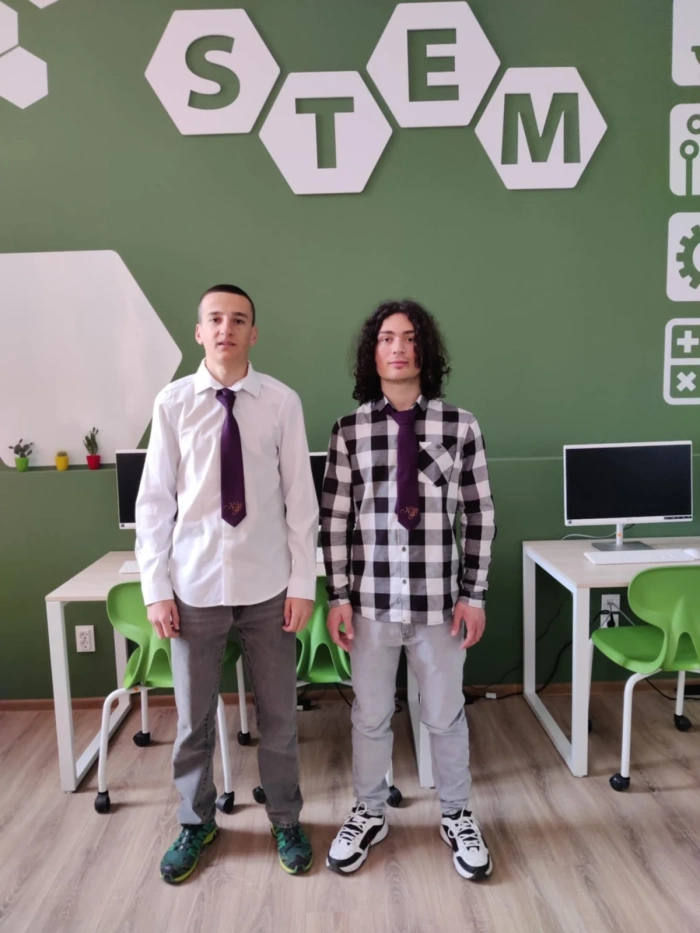 Млади таланти от Самоков сред финалистите на националната олимпиада по лингвистика