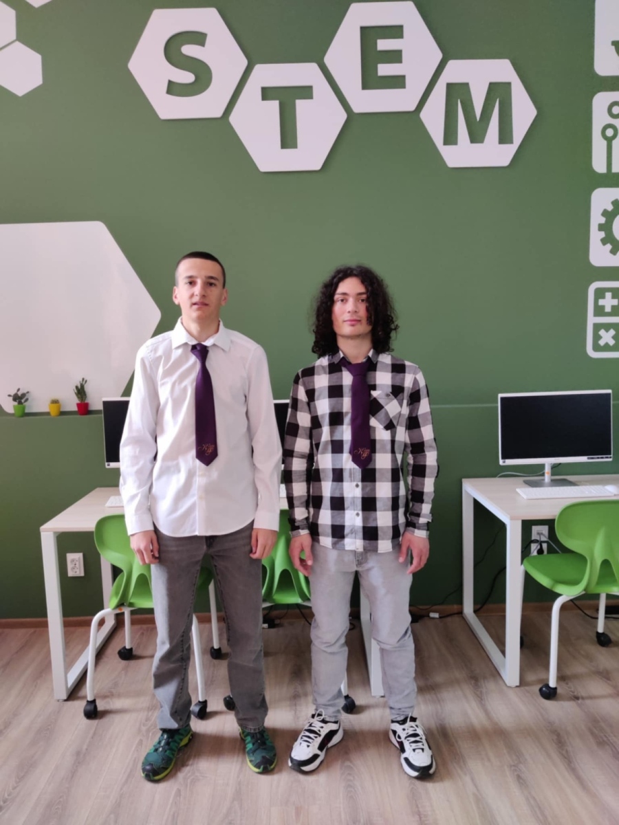 Млади таланти от Самоков сред финалистите на националната олимпиада по лингвистика