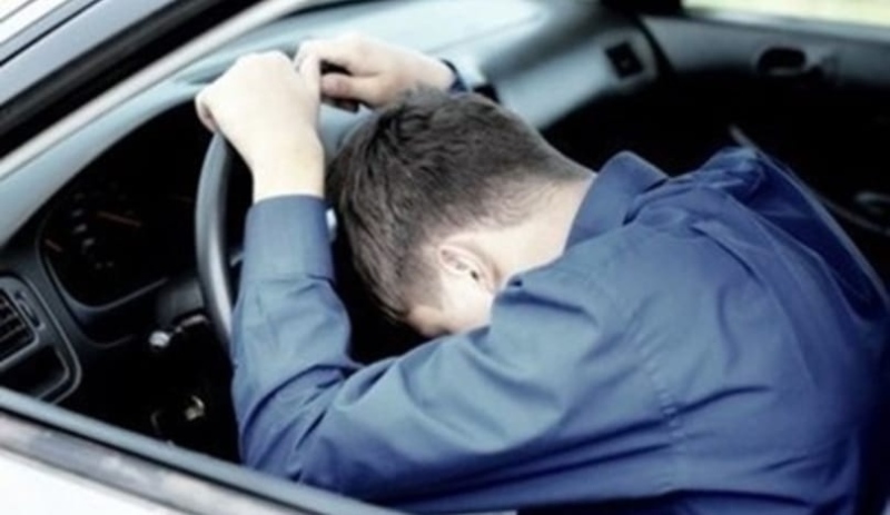 Дрогиран шофьор от Кресна къта канабис, амфетамин и везна в жилището си