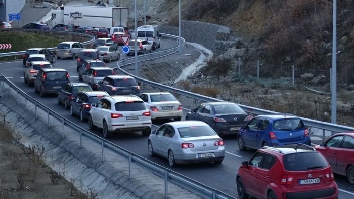  Над 190 000 автомобила напускат София за Великден: засилен трафик към Югозапада