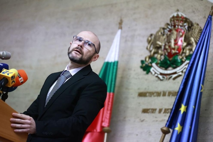 Янкулов поиска дисциплинарно производство срещу Емилия Русинова