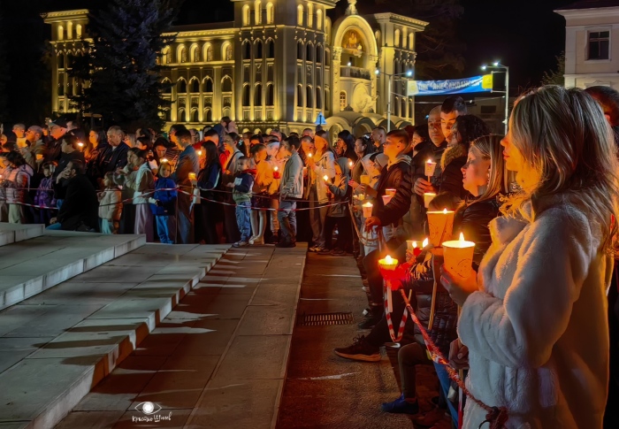 Гоце Делчев посреща Благодатния огън в нощта на Възкресението