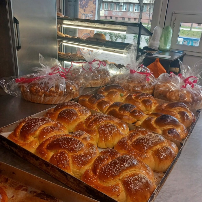 Шоколадът и горивата вдигнаха цената на козунака: В Дупница цените достигат 16 лева