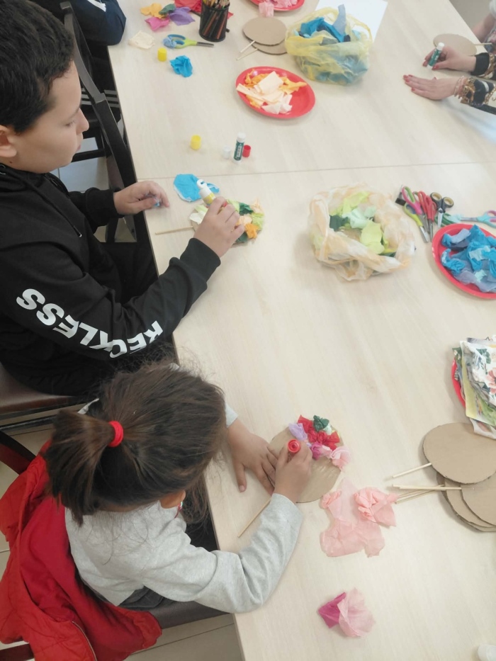 Деца твориха великденски украси в ЦОП „Св. Петка“ - Кюстендил