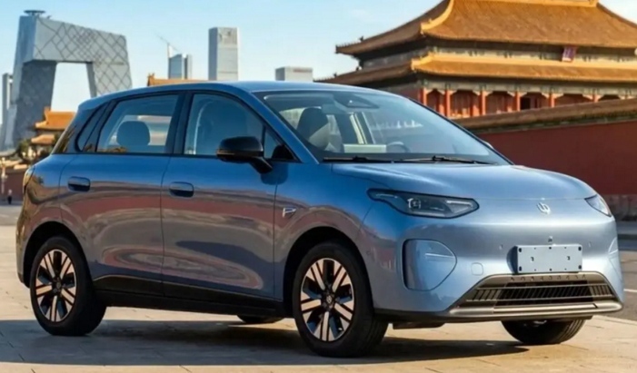 Китайският отговор на Golf: Leapmotor A05 се прицелва в сърцето на европейския компактен клас