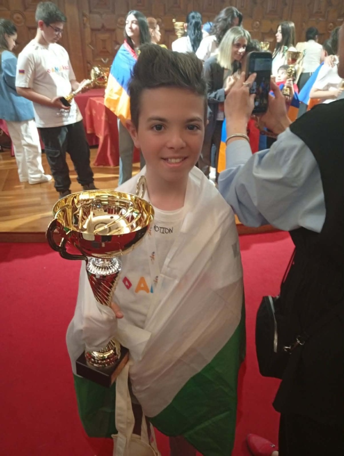 Златен медал за Георги Генчев от Банско на международно състезание по ментална аритметика в Ница