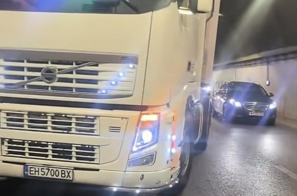 Емил Дечев: Политически активист е собственик на камиона, който запуши \