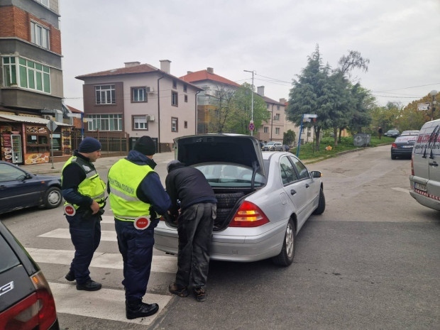 Специализирана полицейска операция тече в Благоевград, има задържани