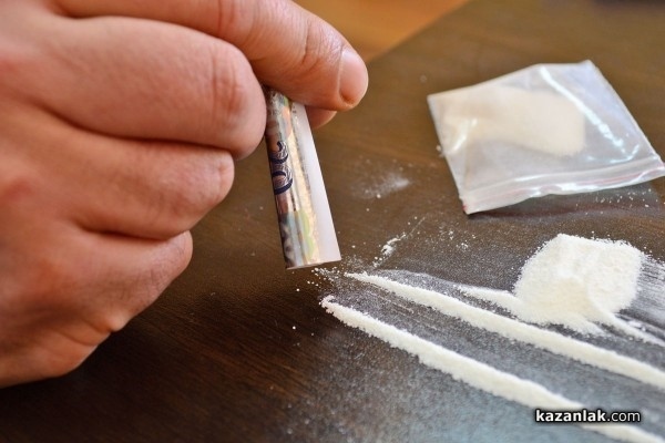 Канабис и кокаин открити в Банско, безакцизни цигари иззети в Симитли при полицейски акции