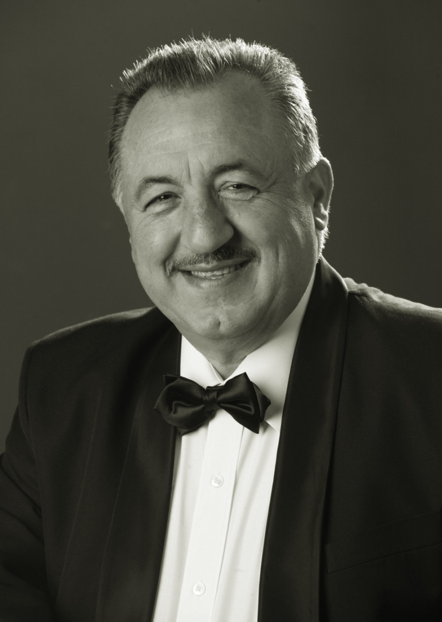 Поклон пред маестрото! Вълна от съболезнования  след внезапната кончина на Кирил Икономов