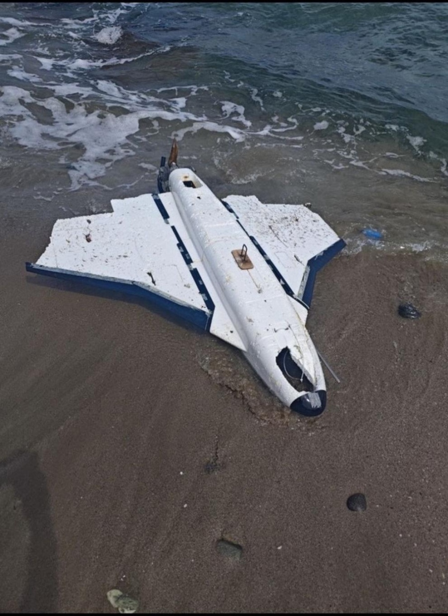 Откриха дрон и на брега край Ахтопол 