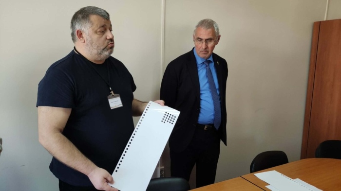 В 72 секции в Благоевградско ще се гласува с тактилни шаблони за незрящи избиратели