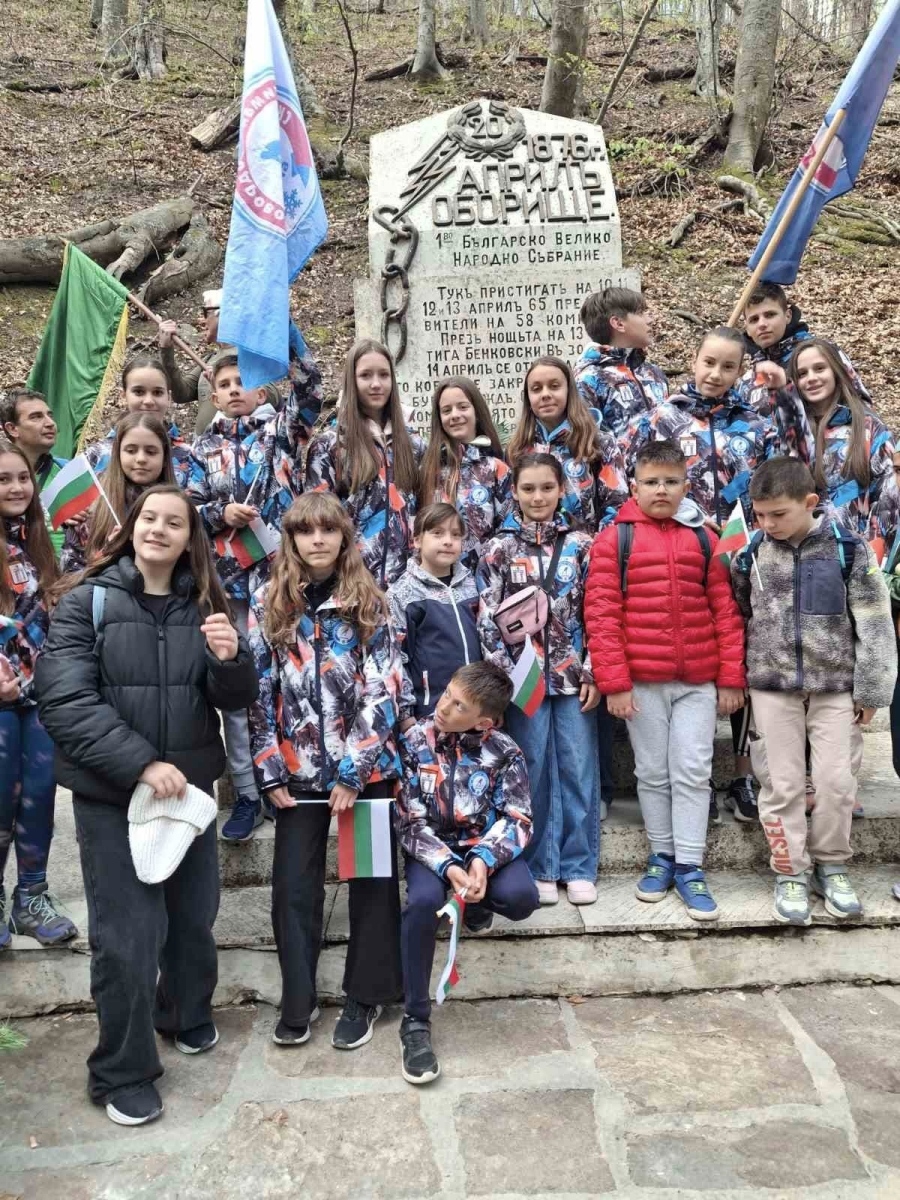 СКБ „Стамболово“ с историческа разходка по повод 150 години от Априлското въстание