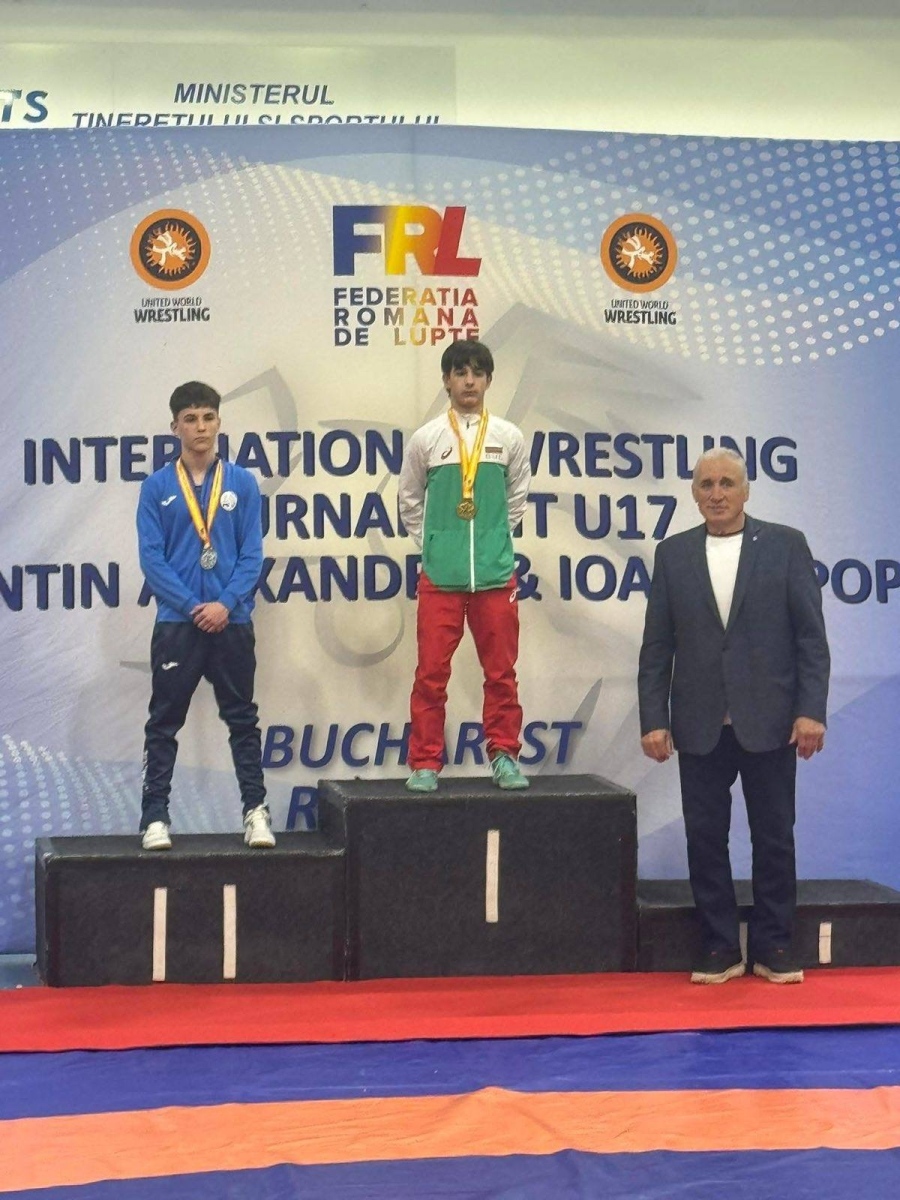 Цветан Николов от клуб по борба „Васил и Георги Илиеви“ – Кюстендил грабна злато в Букурещ