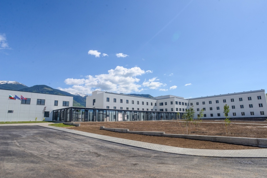 Със 17 гласа Радев печели убедително в новия затвор в Самораново