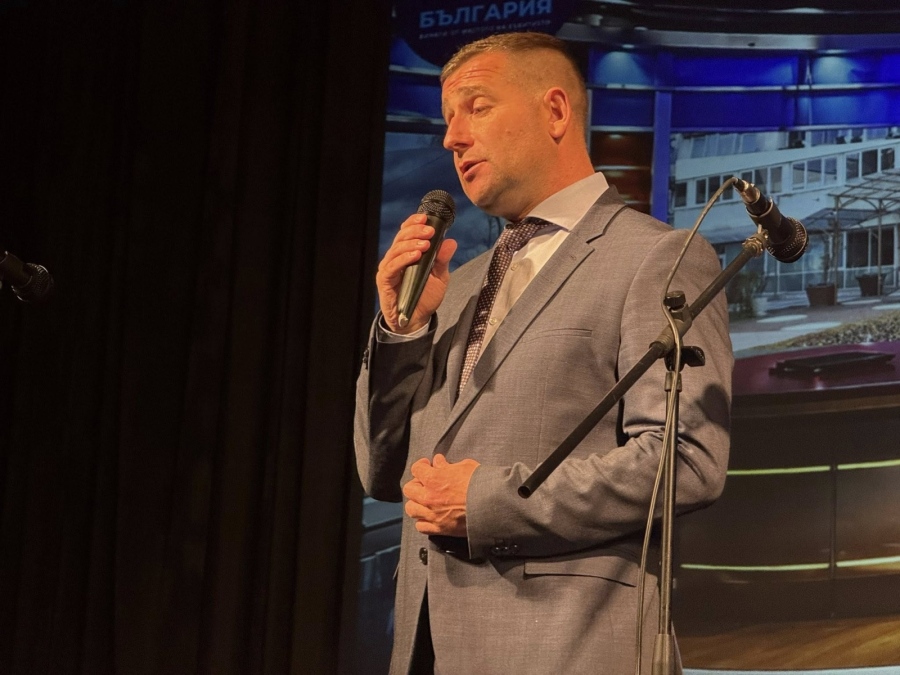 Патриотично тържество в Самоков направи жива връзка с историята