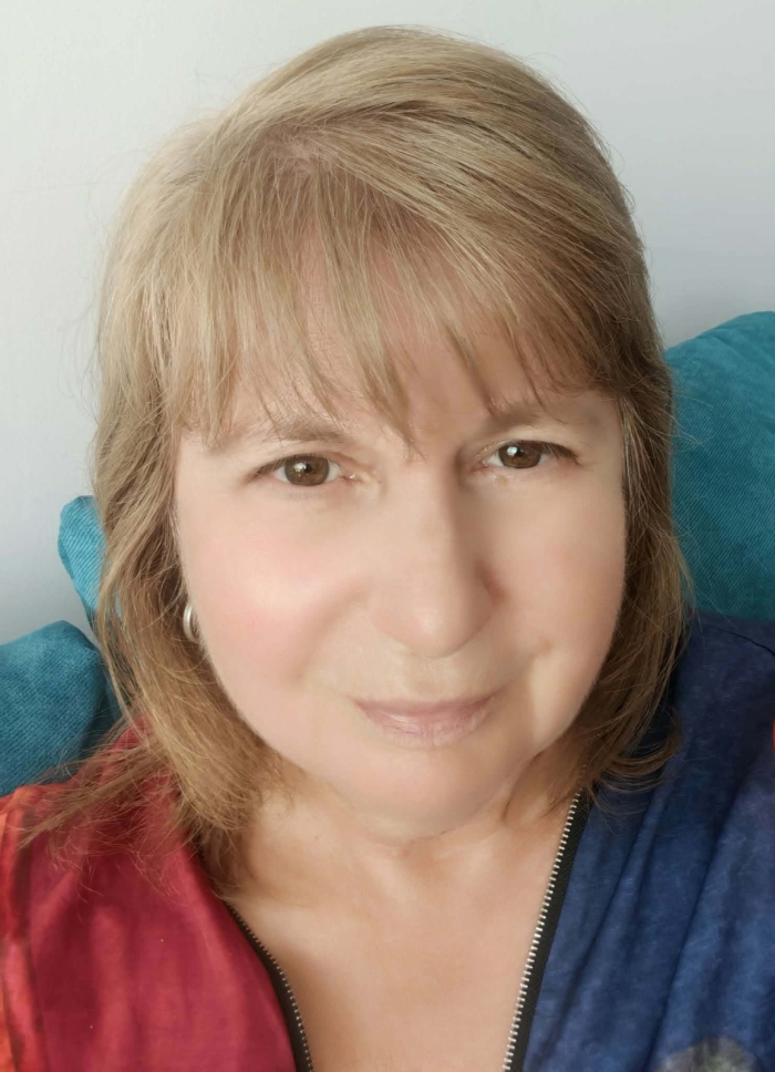 Людмила Данова – творецът, чиито думи носят доброта