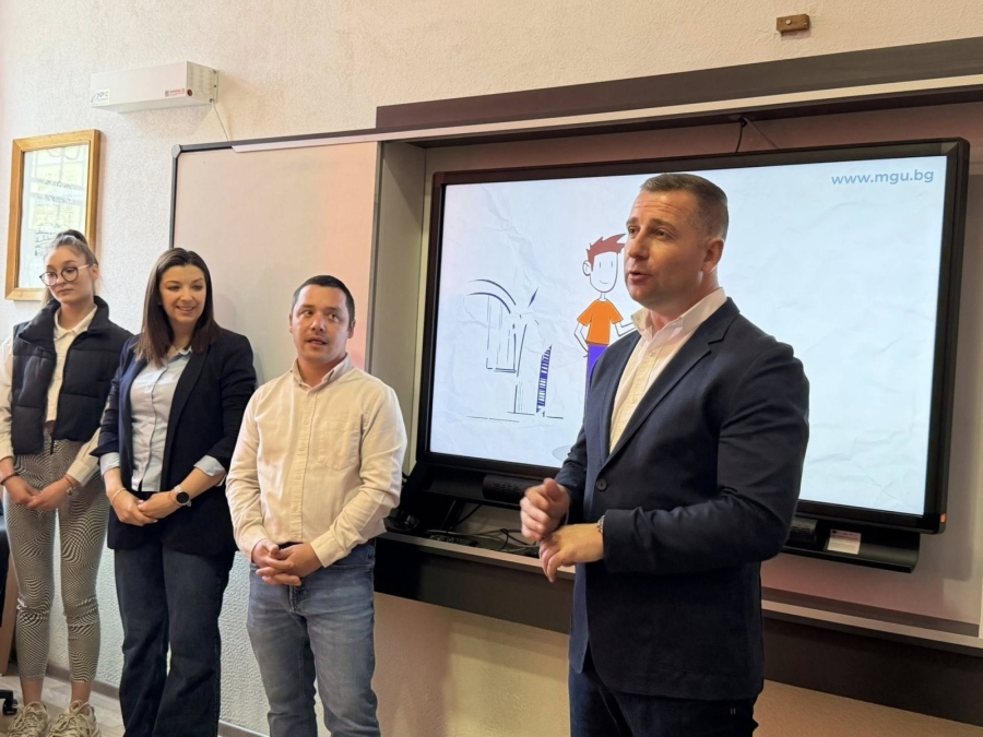 Ученици от Самоков се запознаха с възможностите за инженерно образование