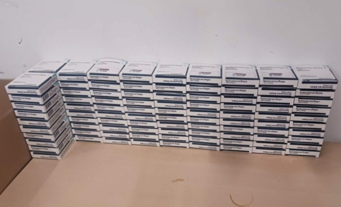 Митничари задържаха над 1 кг анаболен стероид и 500 ампули \