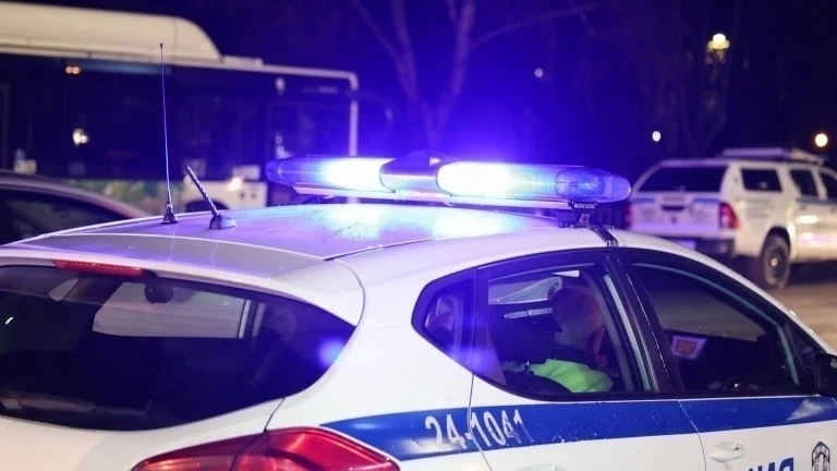 Среднощна междусъседска разправия прати жена в болница на Сандански, мъж е задържан