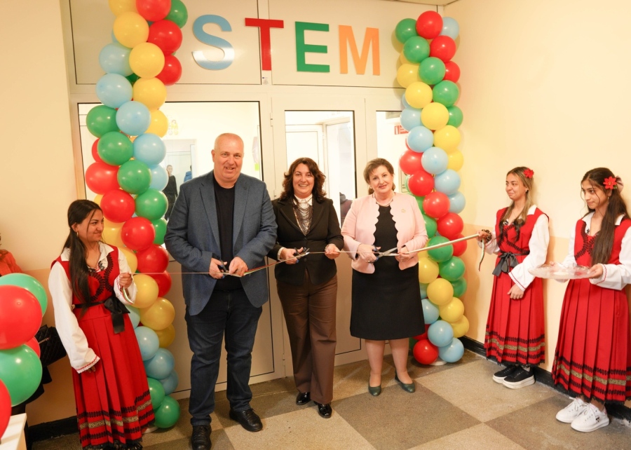 Нов STEM център в ПГ „Васил Левски“ – Ихтиман създава еко-система на иновациите