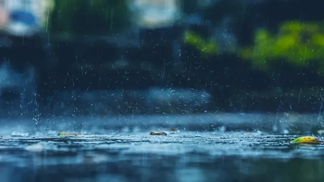 Облачно и дъждовно на 29 април, жълт код за обилни валежи в област Благоевград  