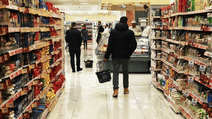 Мусака за 10 евро: Ценовите разлики между България и Гърция – къде е по-евтино